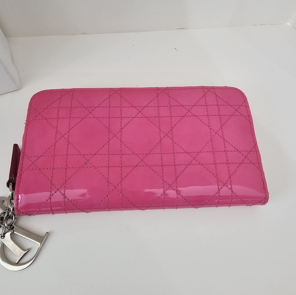 Dior Cannage Patent Zip Around Wallet - Picture 7 of 10